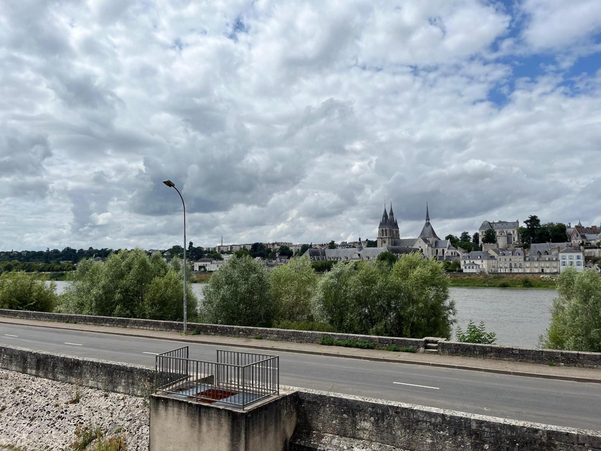 Quai De La Loire Apartment Blois Luaran gambar